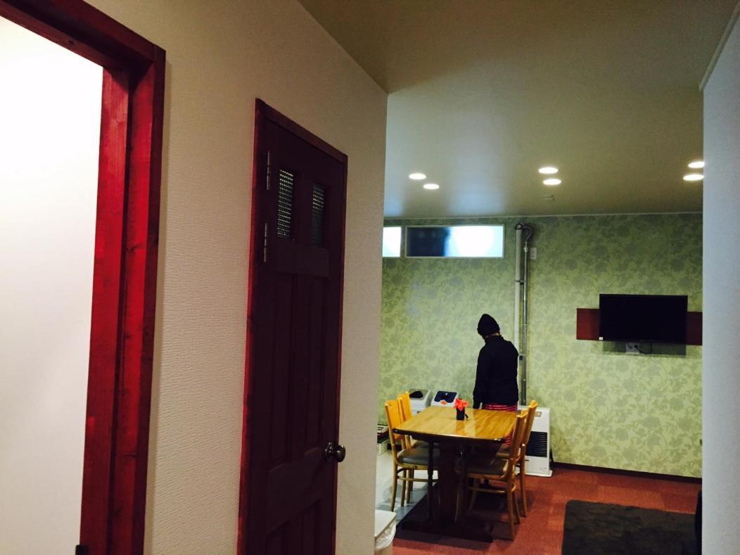 Hostel Niseko Hirafu Tsukushi Zewnętrze zdjęcie
